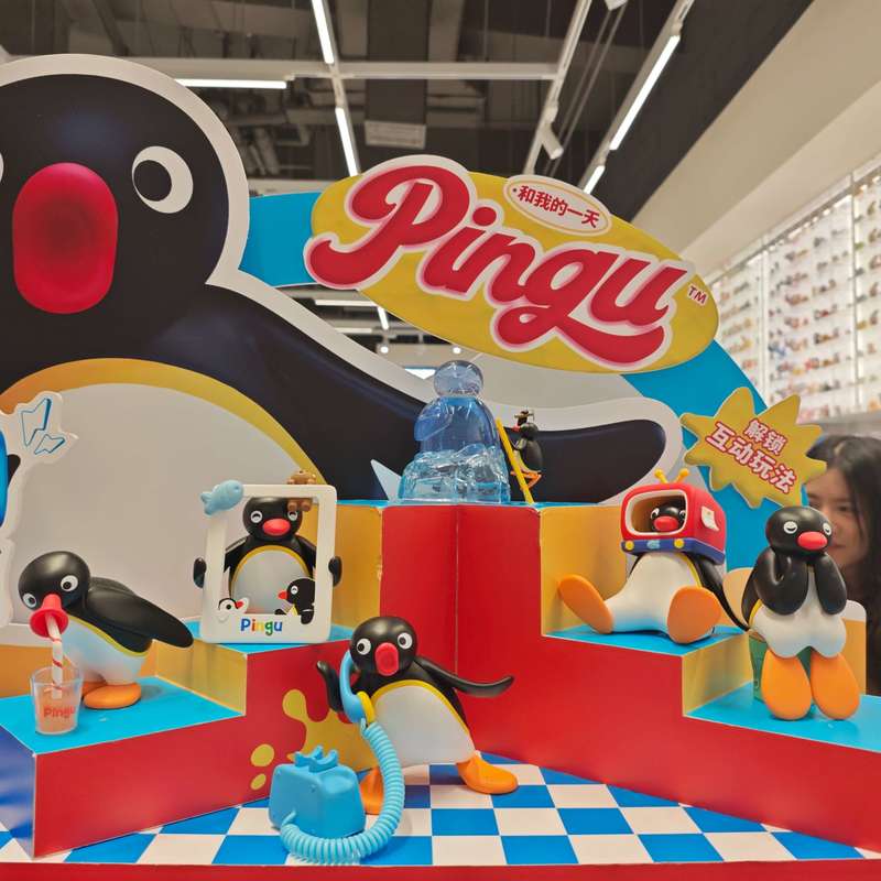 Caixa Misteriosa Pingu com Fig - Kids Toys Sale avaliação e preço